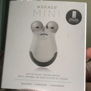 NIB NuFACE Mini Facial Toning Device Kit Never opened ✨💫🌞
